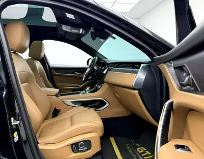 2021 Jaguar F-PACE — миниатюра 15