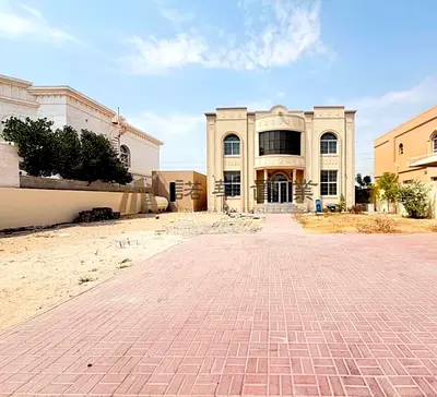 Vacant 5BR+MR | Vacant | Well Maintained