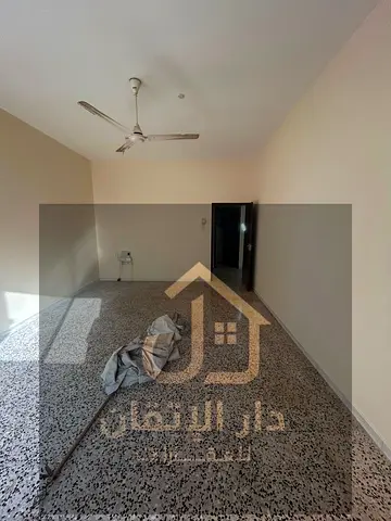 فرصة ذهبية للإيجار شقة غرفتين وصاله منطقه الشويهين موقع حيوي قريب من جميع الخدمات سعر منافس