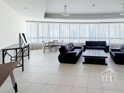 Large Layout | High Floor | Skyline View