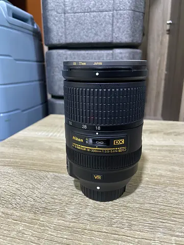Nikon AF-S DX 18-300mm VR Lens (Used)