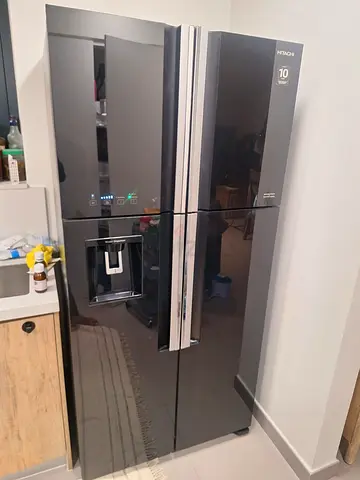 Hitachi Japan 4 doors fridge freezer
