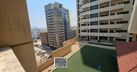 Exceptional Studio – High Floor – Garden View – Includes Parking