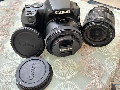 Camera canon ESO 250D black