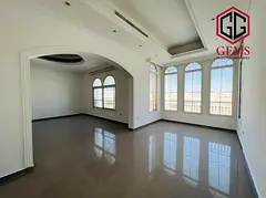 MODERN DESIGN | SERVANT BLOCK | SPACIOUS | GARDEN