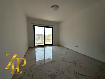 1BR APARTMENT | POOL VIEW | UNIQUE LAYOUT