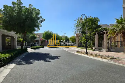 Large 5BR Villa with Garden| Single Row