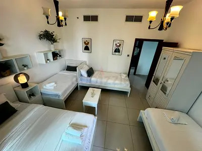 bedspace metro bus all inclusive only professional