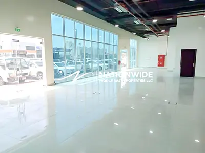 Vacant | Spacious Showroom | Convenient Location