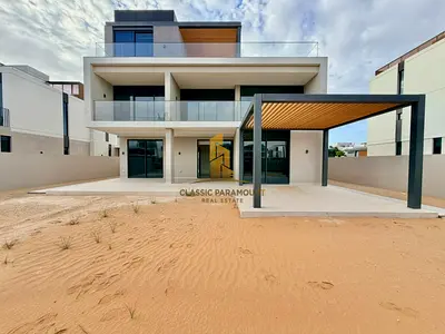 Corner | Prime Location | Spacious Layout