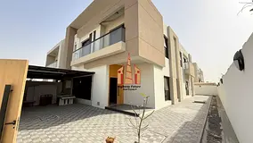 Luxurious 5BR Villa with Maid’sroom + Wardrobes in Hoshi