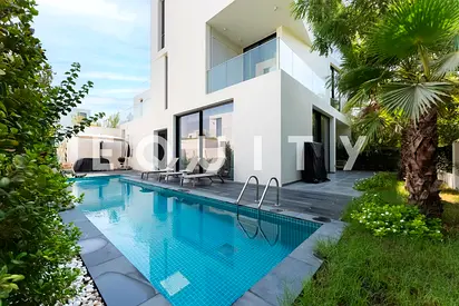 Signature Villa | Lake View | Private Location
