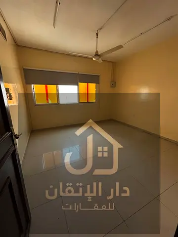 فرصة ذهبية للإيجار | استديو منطقه المجرة موقع حيوي وقريب من جميع الخدمات