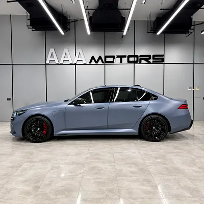 2025 BMW M5 照片 3