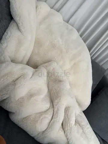 Throw rug