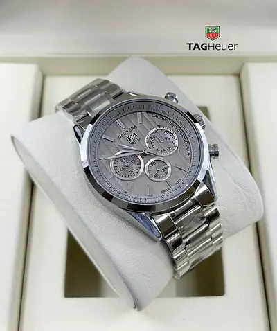 TAG heuer carrera mens quartz chrono watch