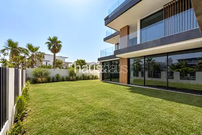 Large Corner Plot | Elevated | Fully Landscaped