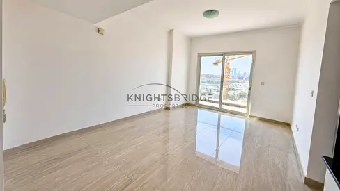 Vacant 1BR | Bright | High Floor