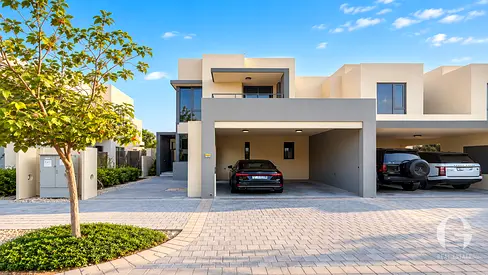 5BR | Park Backing | Beautifully Landscaped