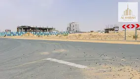 Land for sale in a prime location, situated on a street and a walkway in Rawdah. Area: 5,166 sq. ft.