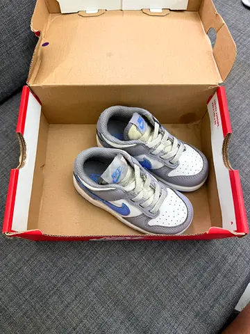 Nike original Used kids sneakers size 8C with box