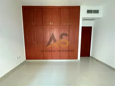 Luxury 2bhk with wardrobes opposite sahara center.