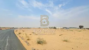 Commercial land in Blida 1, opposite the shopping center and near the main Maliha Road; area: 4,327