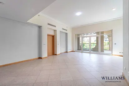 LOW FLOOR | BEACH ACCESS | PRICED TO SELL