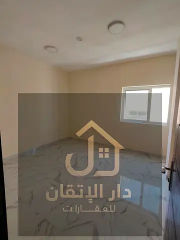 فرصة ذهبية للإيجار شقة استوديو منطقة البوطينة موقع مميز قريب من الخدمات يوجد تكيف مركزي