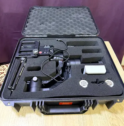 Zhiyun crane V2 handheld gimbal stabilizer