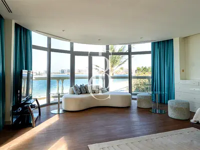 Luxurious 5-Bedroom Villa | Private Pool