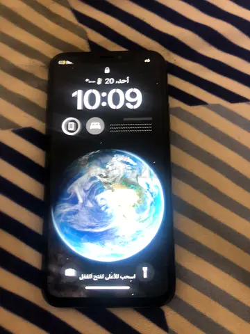 ايفون x سليم بس البطاريه متغيره 256 جيجا للبيع 300 متاح التفاوض
