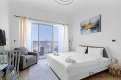 Chic Studio in Azizi Aura | Great Stay