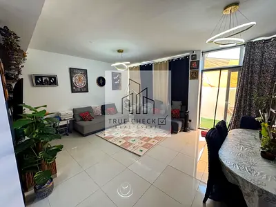 3 Bedrooms | Extended Living Room | L Shaped Garden | Investor Deal | Vacant on Transfer