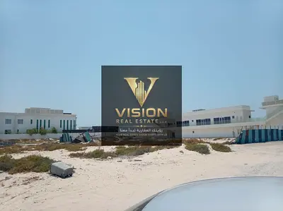 أرض سكني خاص للبيع بالقرب من كايت بيتش