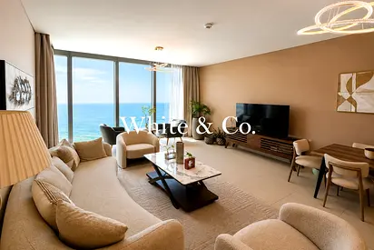Prime Waterfront | 2 Bed | High Demand