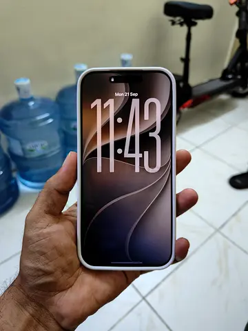 iPhone 17 Pro Max 512gb with apple warranty till 22jan2027
