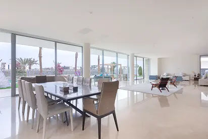 Magnificent Fairway Vistas Villa
