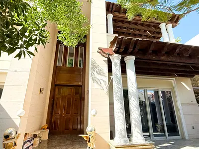 Large Plot | 4BR Villa | Phase One | Prime Location