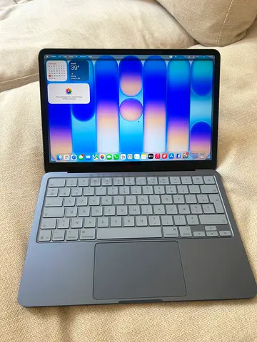 MacBook Neo 13 inch
