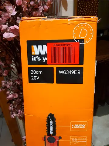 Worx WG349E.9 20V Cordless Pole Saw (new in box). Unused. Worth Over AED 1,100. Selling: AED 460.