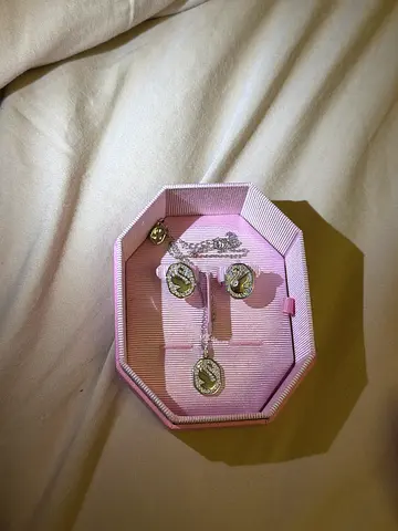 Silver religious medallion necklace and matching earrings set in gift box