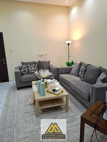Villa for Rent in Al Yasmeen – Al Etihad Project | Stone Facade & 5 Master Bedrooms