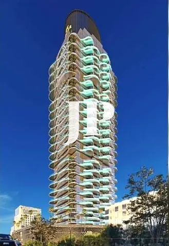 Beachfront 4BR Apartment | Private Pool | Marina & Skyline View