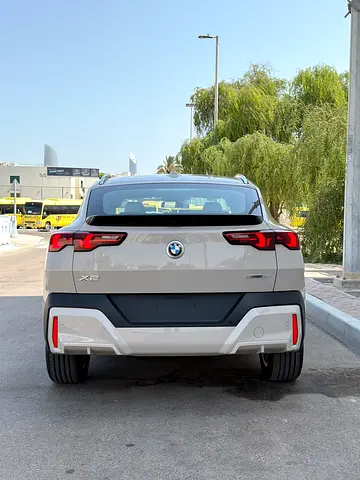 2027 BMW X2 照片 8