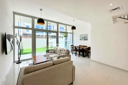 Vacant | Closed Kitchen | Well Maintained