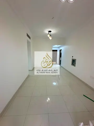 بناية جديدة,اول ساكن,مساحة واسعة,موقع مميز,سهل الوصول