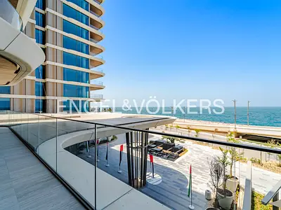 Luxury Living | Beach Front | Corner Unit