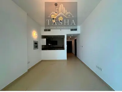 Spacious 1BR | Vacant | 4 Cheques | Unfurnished