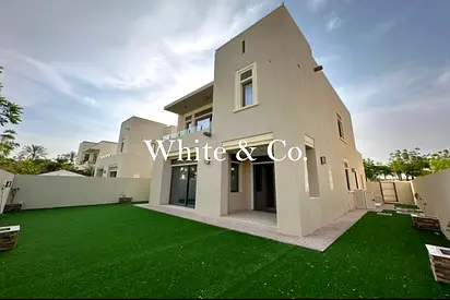 Vacant now | Spacious Plot | Single Row